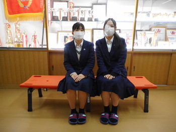 ベンチ３